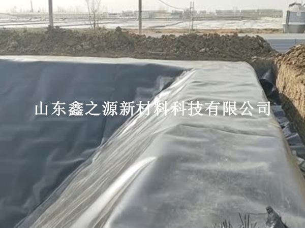 關(guān)于魚(yú)塘防滲膜接縫處理有哪些施工經(jīng)驗(yàn)？